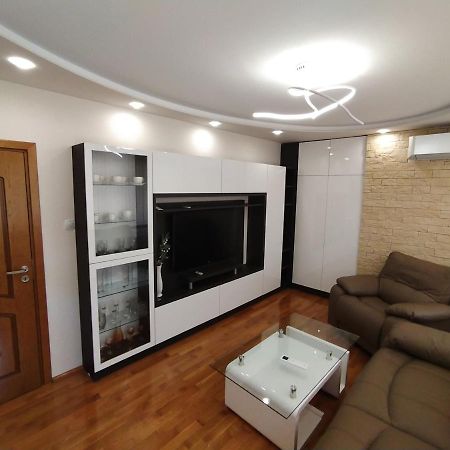 Апартамент Лукс Царевец-Център Veliko Tarnovo Exterior photo